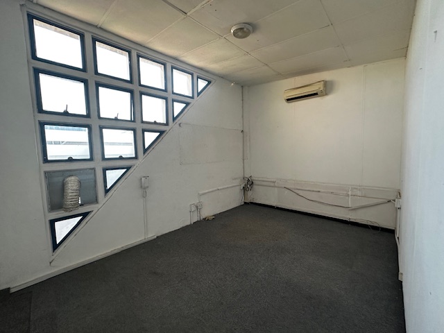 To Let Commercial Property for Rent in Maitland Western Cape